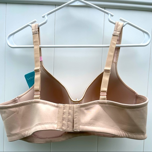 Vanity Fair - Body Caress Bra - Nude - NWT Bundle 2 or more items for 20% off. - Picture 2 of 6